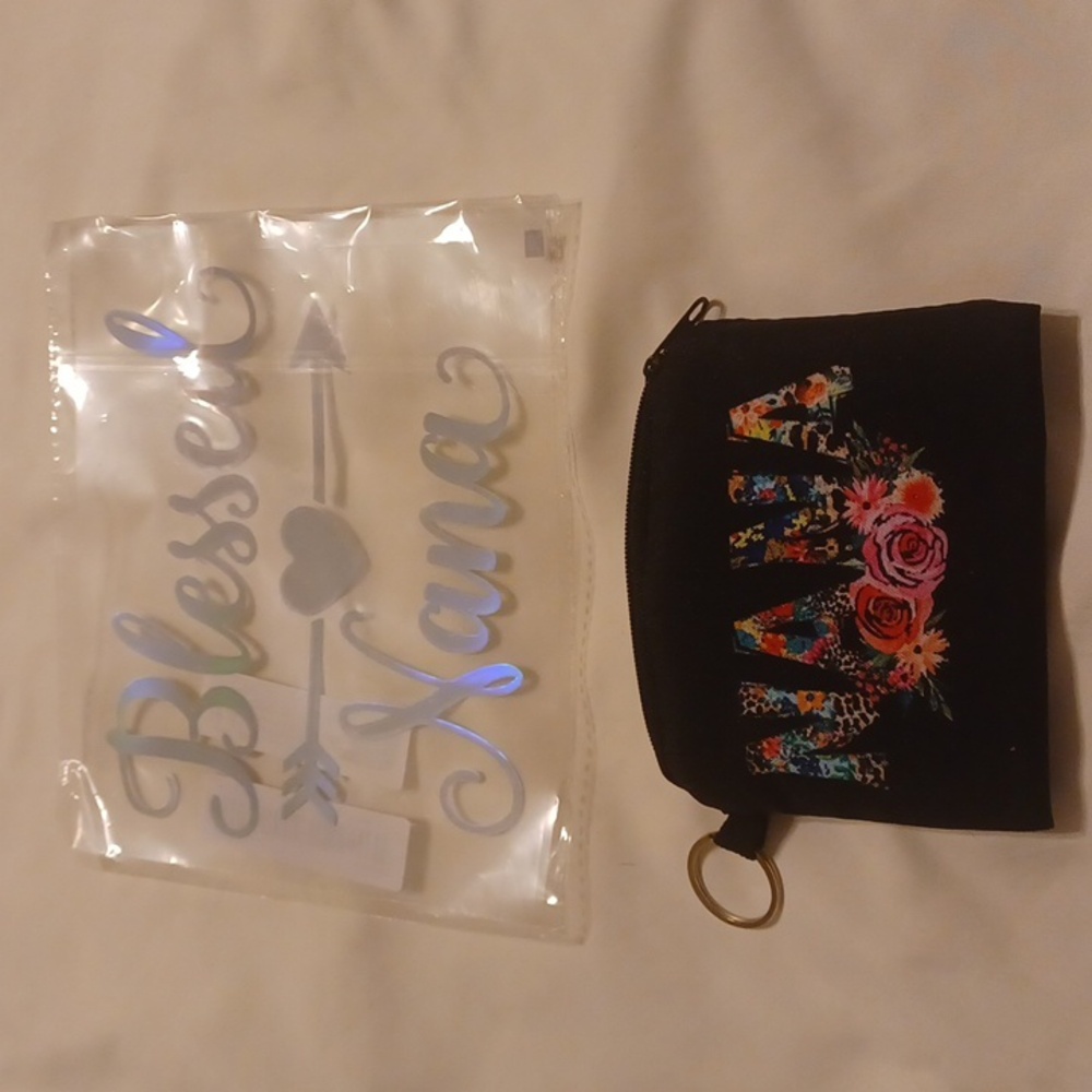 Nwt Nana coin purse/key chain & cling